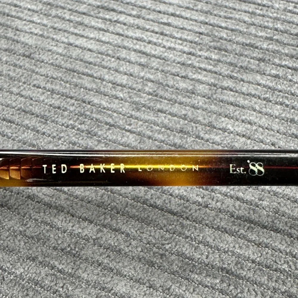 Ted Baker London TBW098 Tortoise Cat Eye Y2K Sunglasses‎ Brown Gradient Lenses